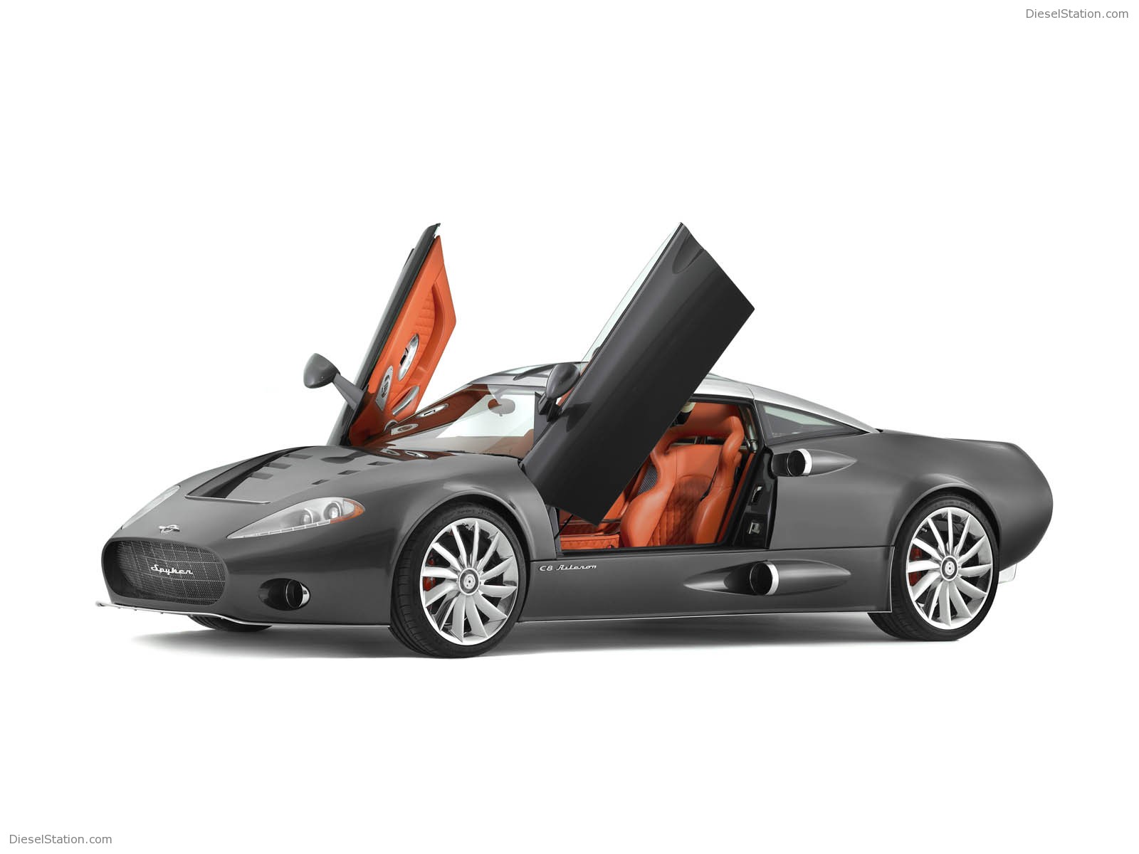 Spyker C8 Aileron